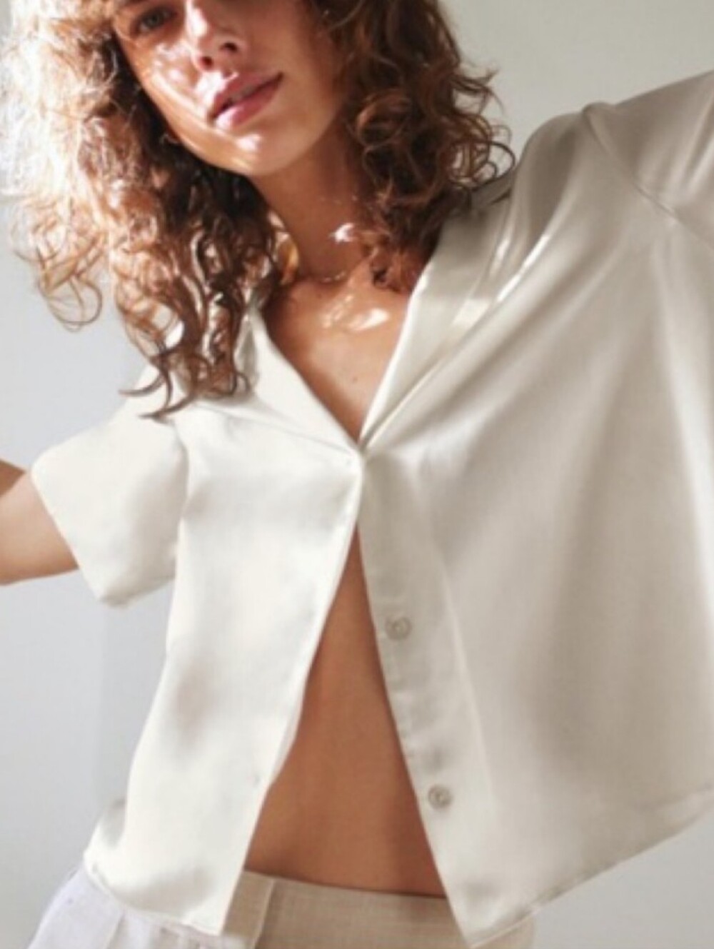 Wilfred Women's Satin Cream Button-Front Short Sleeve Top